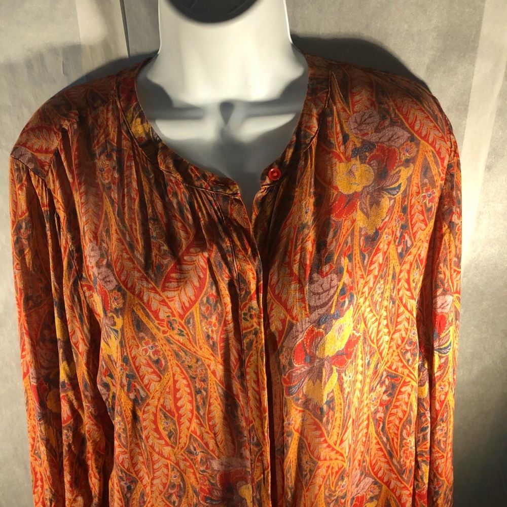 Lucky Brand hidden button blouse size large